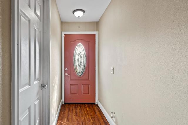 436 N Mercy Springs, Los Banos CA: https://media.crmls.org/mediaz/7d9bcee0-e6c3-491f-a326-f9a48a9b038f.jpg