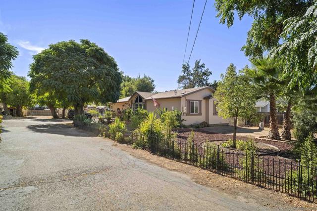 Details for 9421 Los Coches Rd, Lakeside, CA 92040