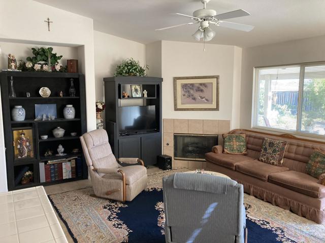 Detail Gallery Image 9 of 39 For 22929 via Santana, Nuevo,  CA 92567 - 4 Beds | 2 Baths