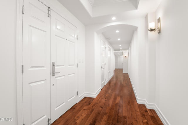 Detail Gallery Image 19 of 45 For 11961 Darlington Ave #3,  Los Angeles,  CA 90049 - 4 Beds | 3 Baths