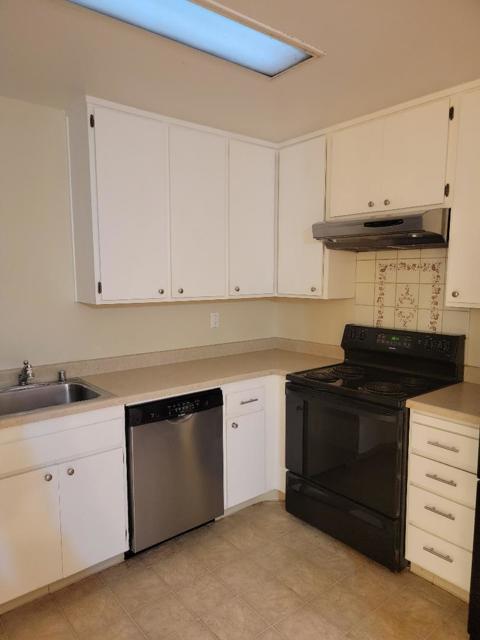 1055 N Capitol Avenue, San Jose CA: https://media.crmls.org/mediaz/7d9fa53d-c7c0-47b1-9dc4-90fa37933627.jpg