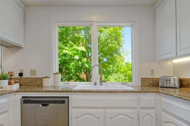 6536 Leyland Park Drive, San Jose CA: https://media.crmls.org/mediaz/7da0af35-902a-4e72-9e00-8d9377b9ed76.jpg