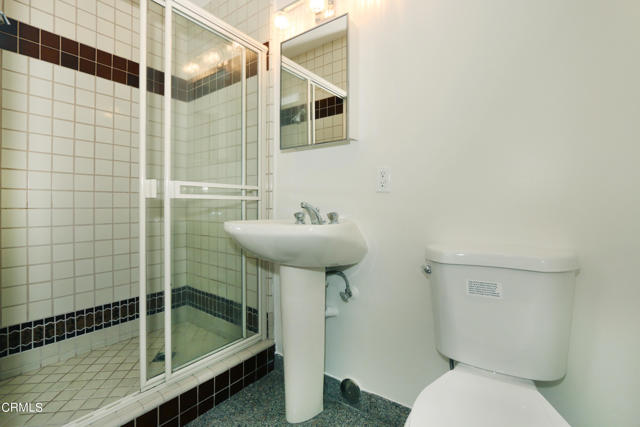 Detail Gallery Image 4 of 4 For 11256 Nebraska Ave #2,  Los Angeles,  CA 90025 - 0 Beds | 1 Baths