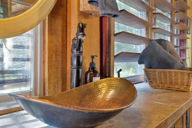 3131 Pera Alta Dr, Julian CA: https://media.crmls.org/mediaz/7da1bf80-5345-4501-ab9f-7aedb0325cc1.jpg