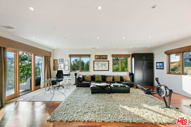 5 Bed Home for Sale in Malibu, California