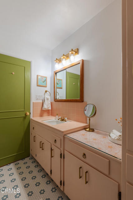 Detail Gallery Image 9 of 29 For 103 W Mountain St #C,  Glendale,  CA 91202 - 1 Beds | 1 Baths