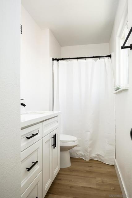 1210 Maria Ave, Spring Valley CA: https://media.crmls.org/mediaz/7da41405-dfd3-4e76-8b39-5878f81fb9be.jpg