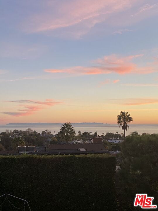 Drew Fenton | 16632 Linda Terrace Pacific Palisades CA | MLS: 7173021