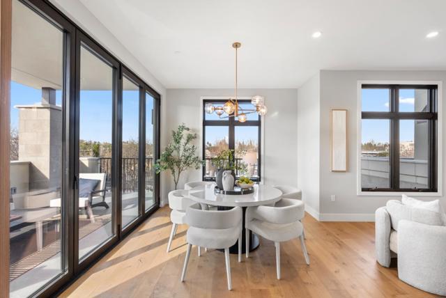 231 Hope Street, Mountain View CA: https://media.crmls.org/mediaz/7da4e510-7bfb-427a-8a18-dd243455594a.jpg