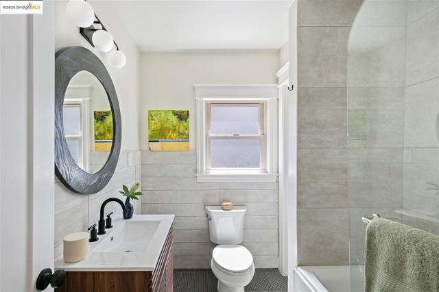 2310 Spaulding Ave, Berkeley CA: https://media.crmls.org/mediaz/7da57d1f-2e9a-4f09-a948-3223b70ee59d.jpg