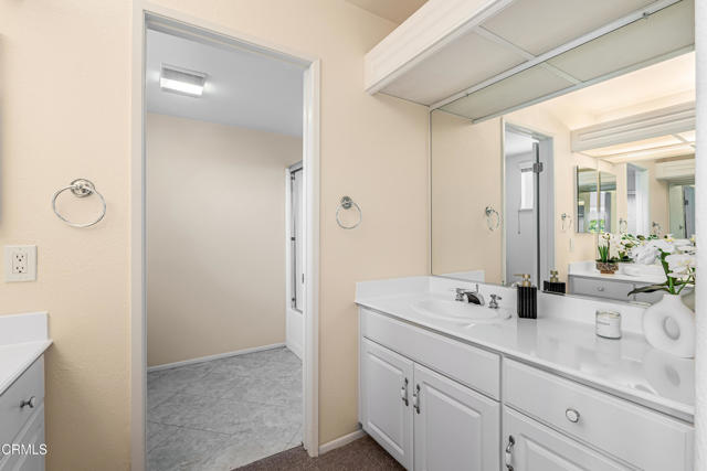 Detail Gallery Image 17 of 37 For 2451 Manet Ln, Simi Valley,  CA 93063 - 4 Beds | 3 Baths