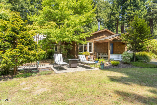 32450 32450 Simpson Lane, Fort Bragg CA: https://media.crmls.org/mediaz/7da6789b-200e-44b6-81d1-5d20d638e5e2.jpg