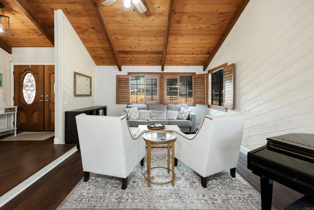 Detail Gallery Image 5 of 39 For 2129 Avenida Del Cielo, Alpine,  CA 91901 - 4 Beds | 2/1 Baths