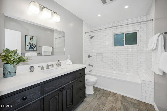 41 E Bonita Avenue, Sierra Madre CA: https://media.crmls.org/mediaz/7da731a0-a5d5-4687-96b2-ec0c35e7dd99.jpg