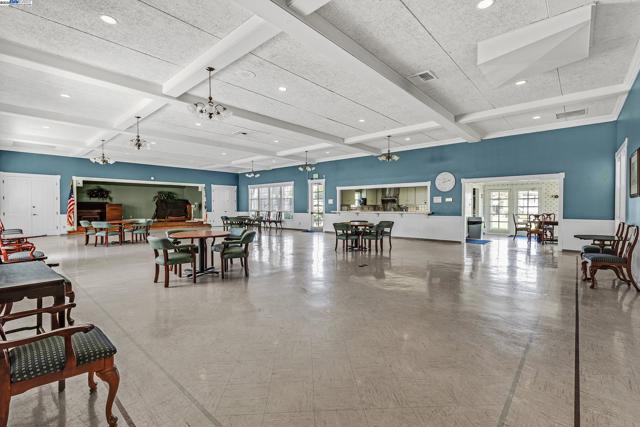 29360 Middleborough Way, Hayward CA: https://media.crmls.org/mediaz/7da768b1-211c-41b0-a34b-49db8cfb7b98.jpg