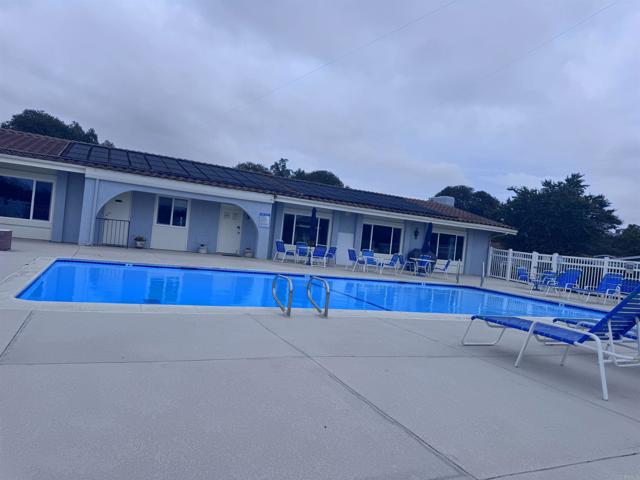 3542 Pear Blossom Circle, Oceanside CA: https://media.crmls.org/mediaz/7da7de4d-5094-48d2-a5cd-0da9f38e9fb6.jpg