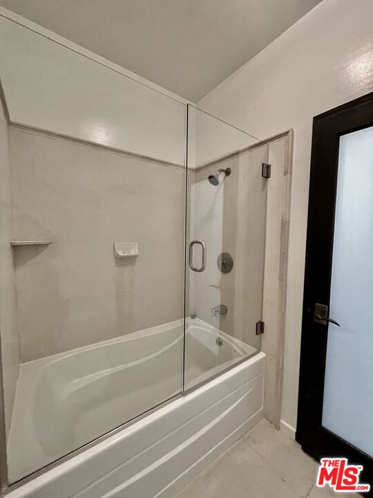 1505 Purdue Avenue, Los Angeles CA: https://media.crmls.org/mediaz/7da8eec3-7e6d-4d92-963e-95256e8d90f7.jpg