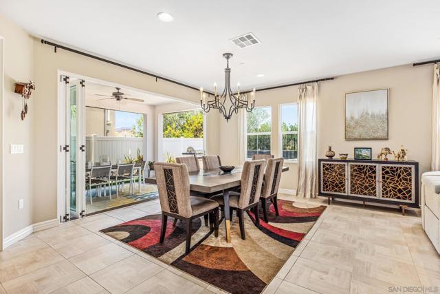 12712 Cloudbreak Ave, San Diego CA: https://media.crmls.org/mediaz/7da92bcf-e290-46df-9f2c-449059d11f56.jpg