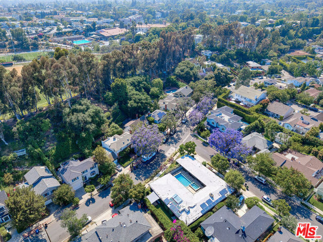 310 Beloit Avenue, Los Angeles CA: https://media.crmls.org/mediaz/7da9947b-fab0-489f-aad2-43caba603d6d.jpg