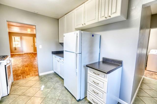 1871 Woodland Avenue, East Palo Alto CA: https://media.crmls.org/mediaz/7da9afc5-2561-48f6-9f63-8a464e0b8d7d.jpg