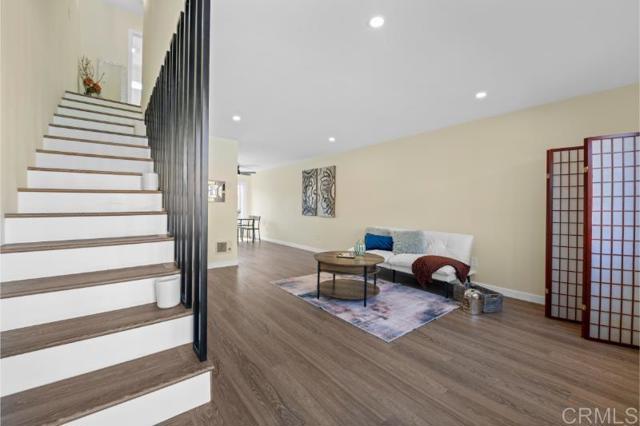 1157 Emerald Ave, El Cajon CA: https://media.crmls.org/mediaz/7da9ce67-e392-42a5-8560-f23ec35f9e41.jpg
