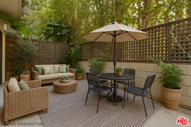 874 Hammond Street, West Hollywood CA: https://media.crmls.org/mediaz/7dab0f58-db15-47f9-80b5-f1b13eef523e.jpg