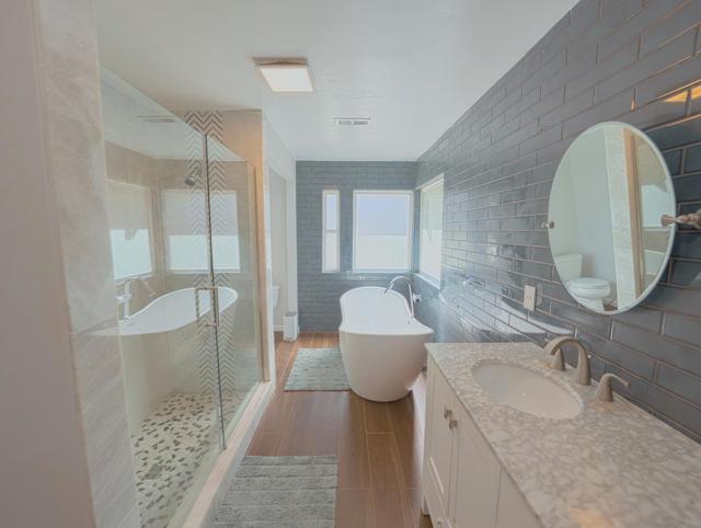 3432 Dominick Court, San Jose CA: https://media.crmls.org/mediaz/7dab67e8-6239-4f64-a50c-4ec6fb597bd2.jpg
