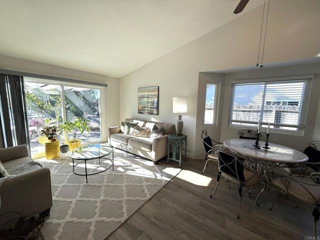 Detail Gallery Image 10 of 27 For 3439 Lakewood St, Carlsbad,  CA 92010 - 3 Beds | 2 Baths