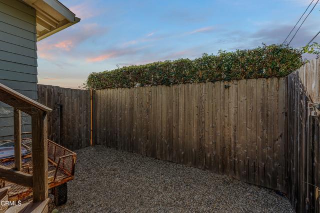 Detail Gallery Image 31 of 47 For 7035 Oxnard Ave, Ventura,  CA 93001 - 2 Beds | 2 Baths