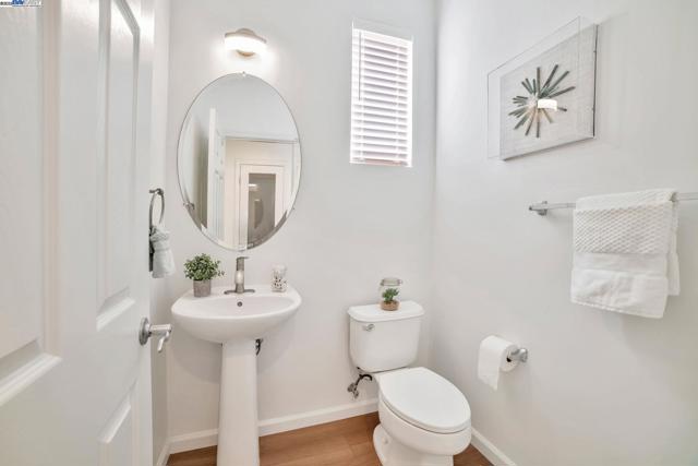 3312 Amaryllis Cir, San Ramon CA: https://media.crmls.org/mediaz/7daca9b2-6985-4339-81f7-f359813c50b5.jpg