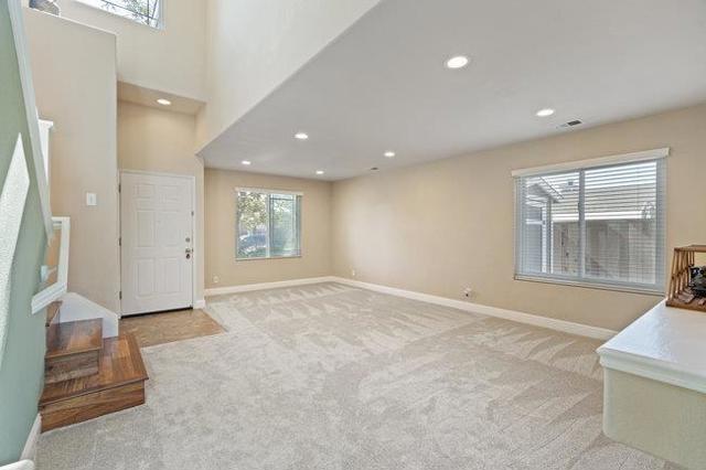 2421 Valley View Road, Hollister CA: https://media.crmls.org/mediaz/7dacc563-b327-4b33-acff-98d0b172aa2e.jpg