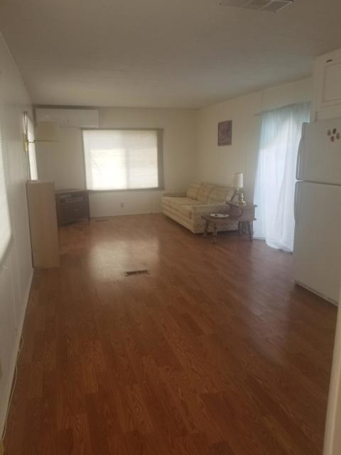 9586 Avenue B, Bombay Beach CA: https://media.crmls.org/mediaz/7dacf2ad-7d37-41b9-833f-2f92d05b3ede.jpg
