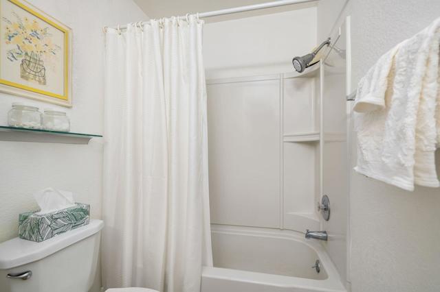 675 N Los Felices Circle W #204, Palm Springs, CA 92262