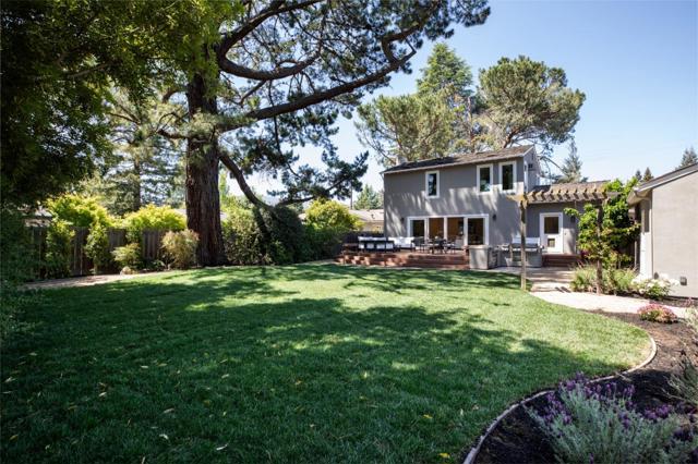 867 Campbell Avenue, Los Altos CA: https://media.crmls.org/mediaz/7dad7ec9-a59e-4d23-be12-24b2c6adb38e.jpg