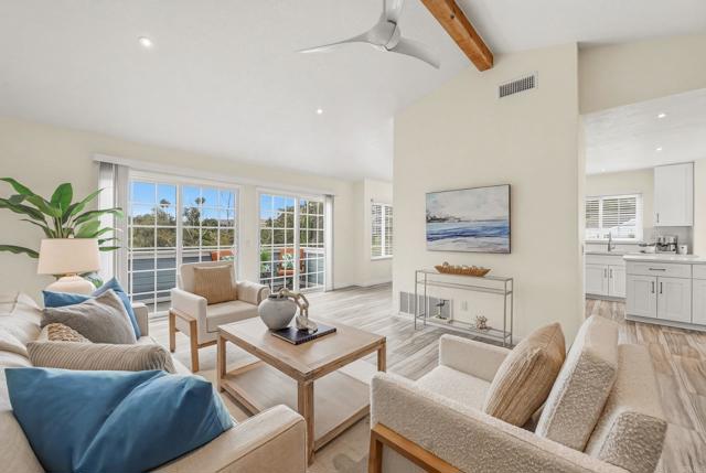 Detail Gallery Image 7 of 32 For 2807 Valley Vista Way, Oceanside,  CA 92054 - 2 Beds | 2/1 Baths