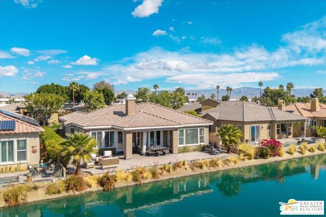 109 Shoreline Drive, Rancho Mirage CA: https://media.crmls.org/mediaz/7dadddaf-e12a-46e8-8e1e-9a278337a22c.jpg