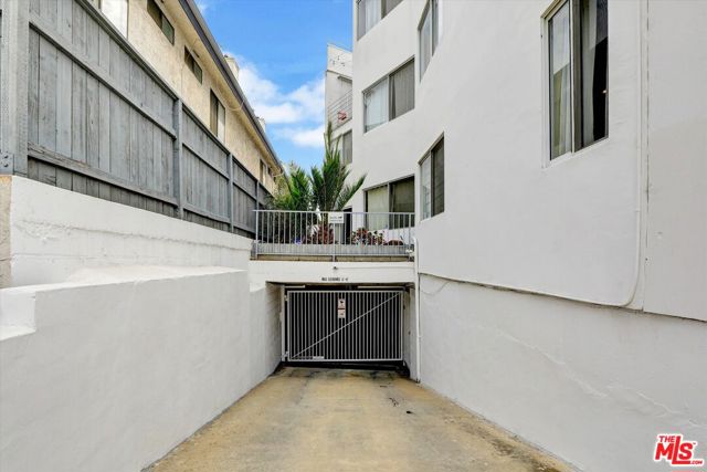 842 11th Street photo 30