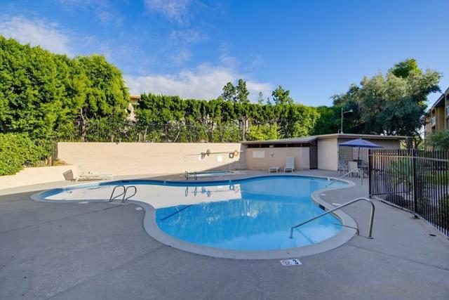 7858 Cowles Mountain Ct, San Diego CA: https://media.crmls.org/mediaz/7dae6527-b327-48d7-b0ef-71fb7b2baffd.jpg