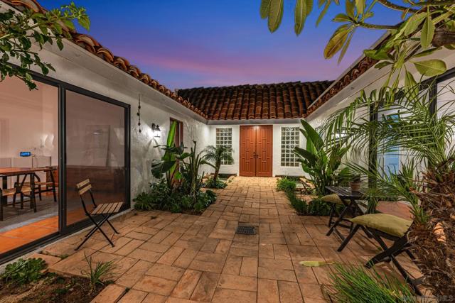 1761 Winterwarm Dr, Fallbrook CA: https://media.crmls.org/mediaz/7daee8af-ccae-4594-b300-812e19765515.jpg