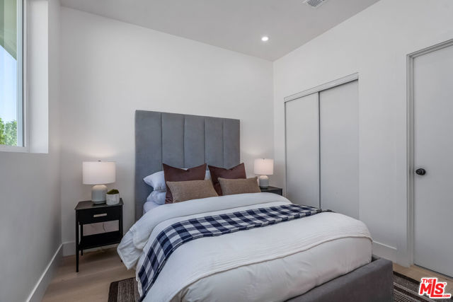 5832 David Avenue, Culver City CA: https://media.crmls.org/mediaz/7daef115-2640-406c-baa0-27d810d52a50.jpg