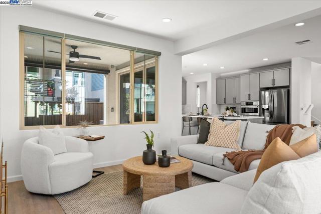 6017 Basaltina Pl, Dublin CA: https://media.crmls.org/mediaz/7daf7c00-4021-4eba-9220-865d899818fc.jpg
