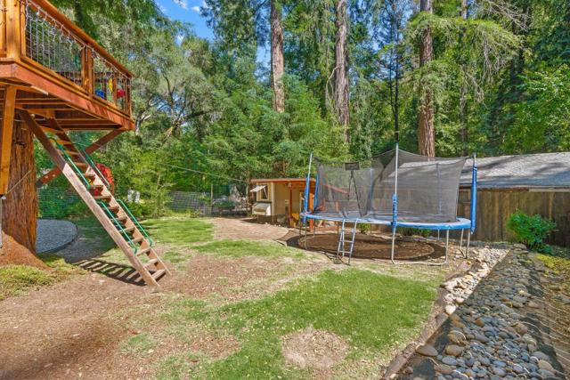 13896 Bear Creek Road, Boulder Creek CA: https://media.crmls.org/mediaz/7db03fc7-08cb-4232-afc1-31fe392009b1.jpg