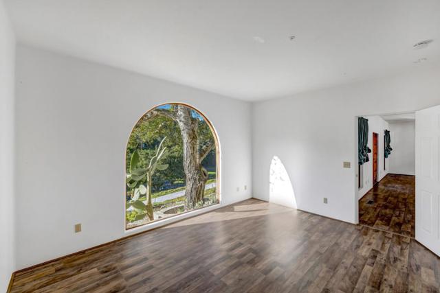 90 Harper Canyon Road, Salinas CA: https://media.crmls.org/mediaz/7db04a37-7494-41a8-a493-aa633c90dd95.jpg