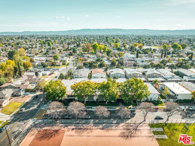 17900 Schoenborn Street photo 8