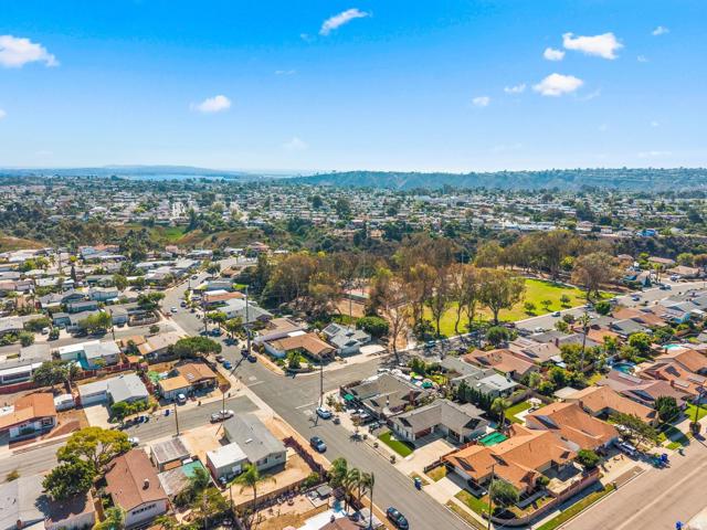 Detail Gallery Image 39 of 52 For 4984 Gaylord Dr, San Diego,  CA 92117 - 3 Beds | 2 Baths