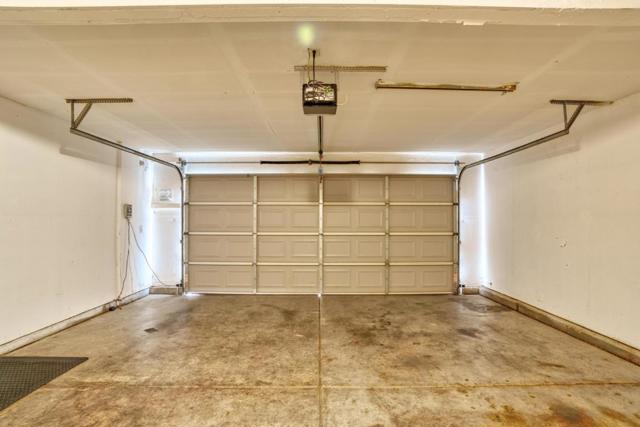 4325 Heritage Place, Stockton CA: https://media.crmls.org/mediaz/7db1630f-6a02-4c83-a2ae-d4c094ffe236.jpg