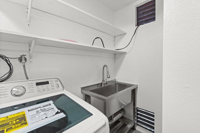 1227 Woodside Road, Redwood City CA: https://media.crmls.org/mediaz/7db22b01-d34b-4947-b4c0-10967e8a23ee.jpg