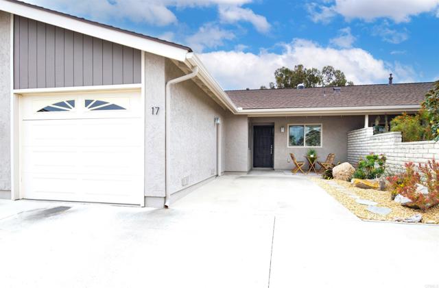 Detail Gallery Image 1 of 1 For 3625 Vista Oceana #17,  Oceanside,  CA 92057 - 2 Beds | 2 Baths