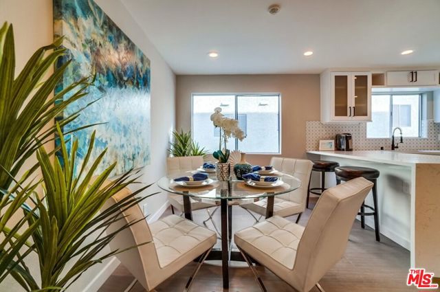 1832 Rockefeller Lane, Redondo Beach, California 90278, 2 Bedrooms Bedrooms, ,2 BathroomsBathrooms,Residential,For Sale,Rockefeller,25603743 1832 Rockefeller Lane, Redondo Beach, California 90278, 2 Bedrooms Bedrooms, ,2 BathroomsBathrooms,Residential,For Sale,Rockefeller,25603743