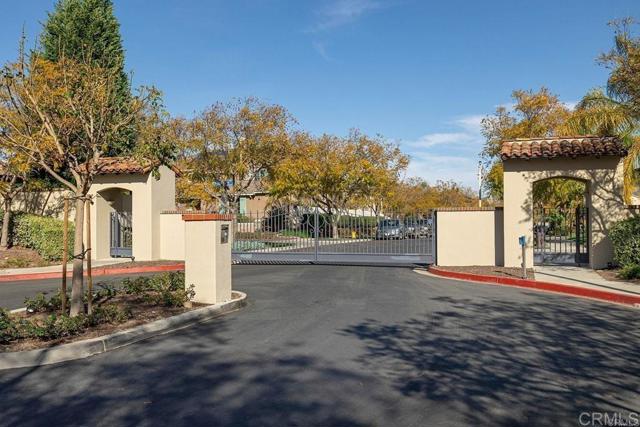 2856 Falling Waters Court, Chula Vista CA: https://media.crmls.org/mediaz/7db3106b-f18b-4e31-b189-a6204b74fdda.jpg